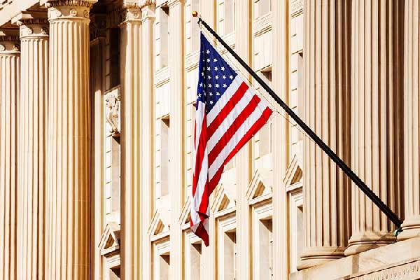 美最高法院裁决特朗普关税前夕 财长称若败诉不影响关税收入